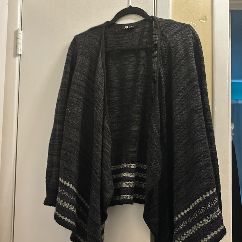 AB Studio Super Comfy and Soft XL Sweater/Cardigan